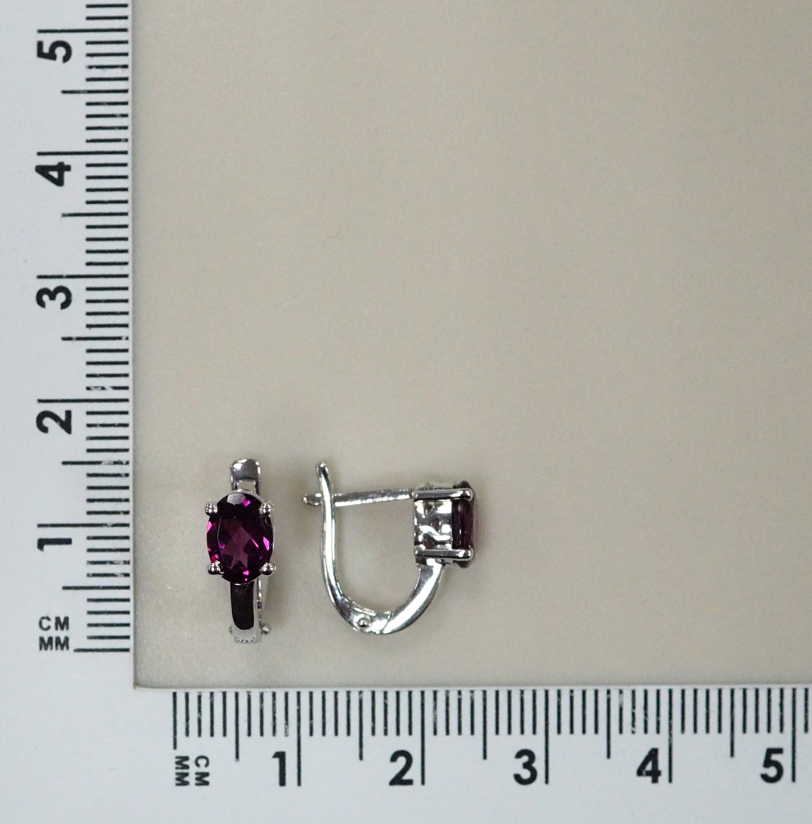 Серебряные серьги с гранатами Умбалит